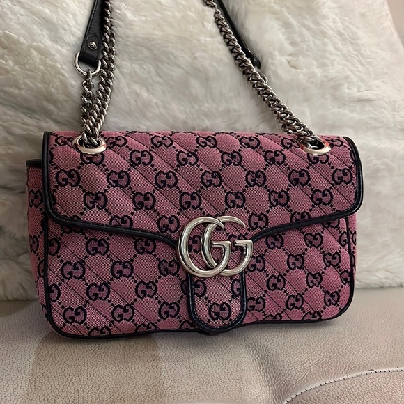 Gucci Small pink GG supreme crossbody shoulder bag NWB - Picture 3 of 9